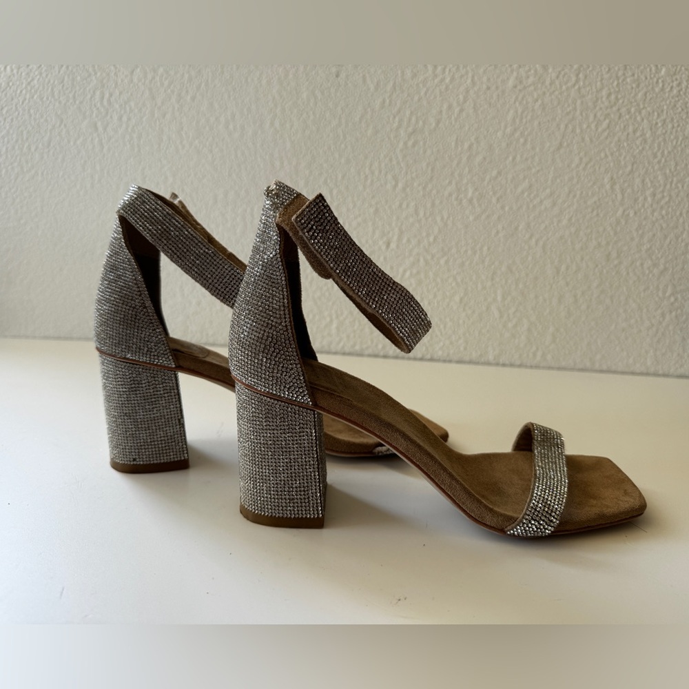 Jeffrey Campbell shinny Silver beaded heels 8 damaged